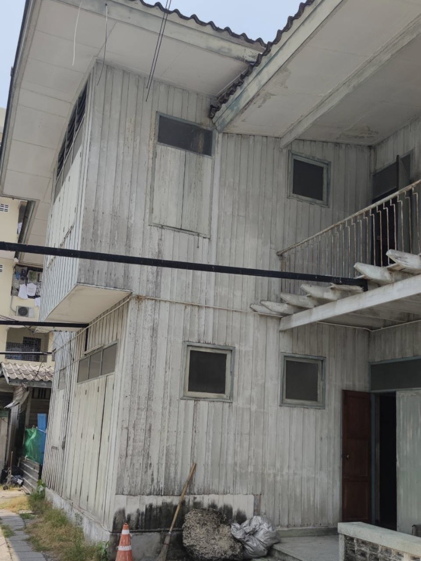 ธนกฤช 889 รับเหมาทุบตึก รื้อถอนอาคารครบวงจร เคลียร์พื้นที่รกร้าง และรับซื้อบ้านไม้เก่าให้ราคาสูง บริการด่วนทั่วกรุงเทพฯ และปริมณฑล ด้วยทีมงานมืออาชีพ  [..]